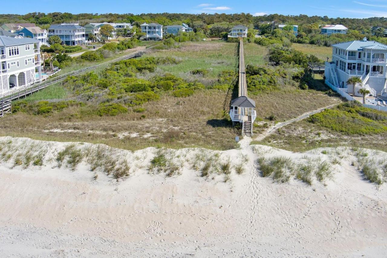 Luck & Laughter Villa Oak Island Exterior photo