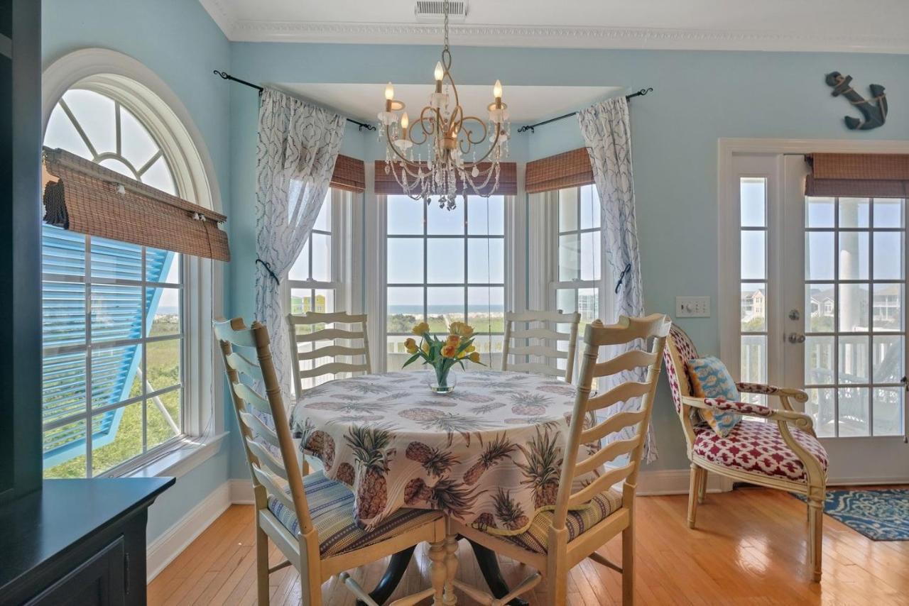 Luck & Laughter Villa Oak Island Exterior photo